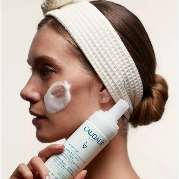 NEW Caudalie Instant Foaming Cleanser 150mL (sealed) - Picture 5 of 8